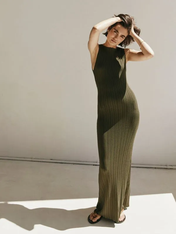 Women's sexy sleeveless knitted long dress